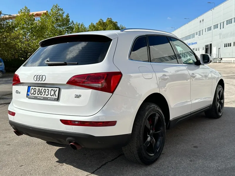 Audi Q5 3.2i Quattro S-line Image 4