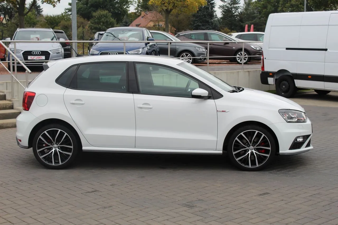 Volkswagen Polo 1.8 TSI GTI DSG Navi...  Image 3