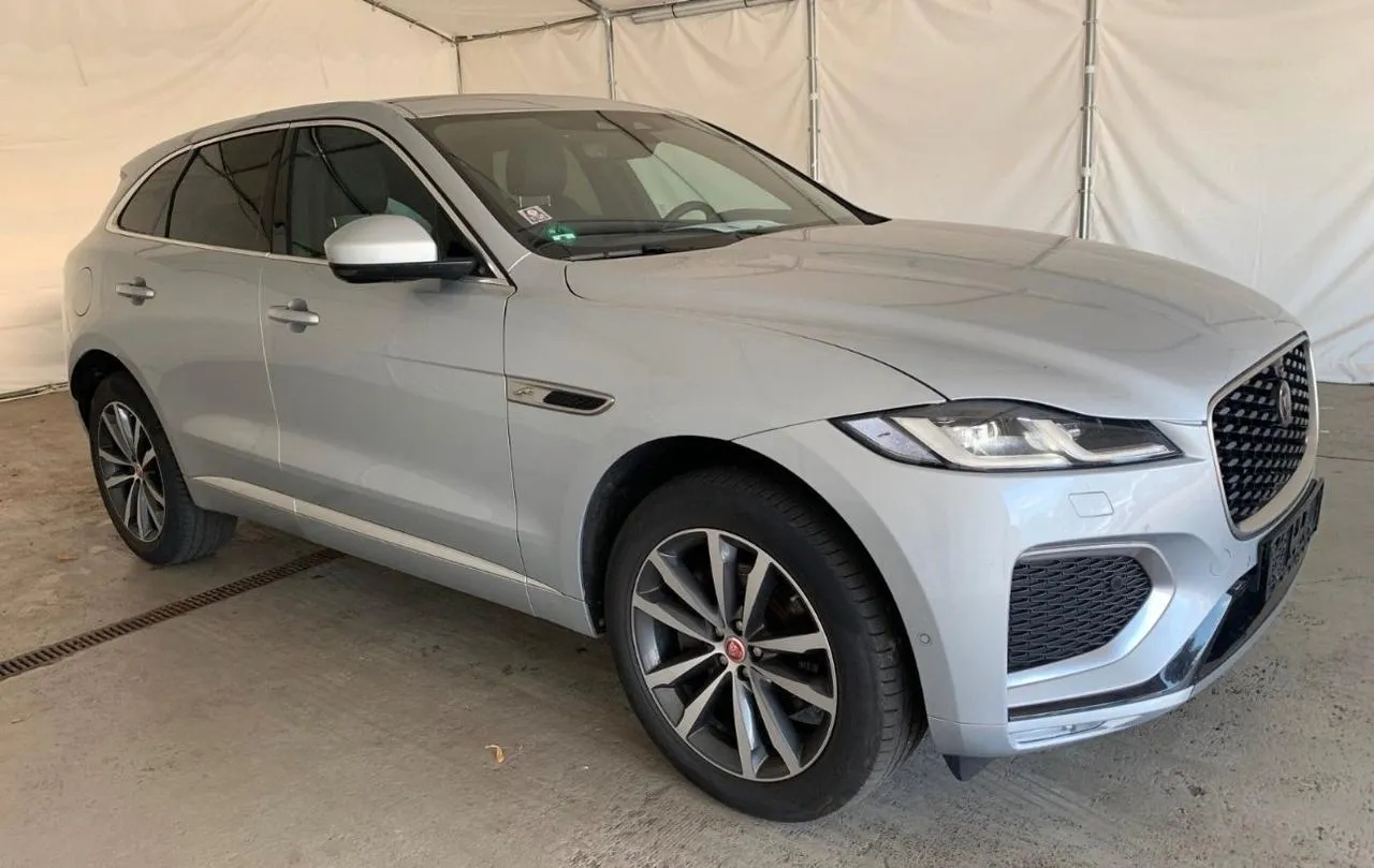 JAGUAR F-Pace 2.0 D 204 CV AWD aut. R-Dyn. SE Image 2